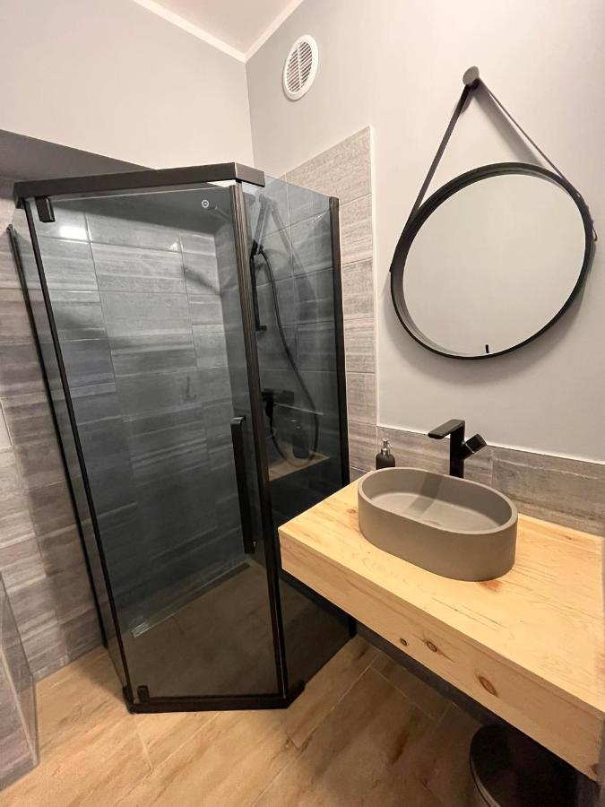Hostel Woku Швебоджице Екстериор снимка